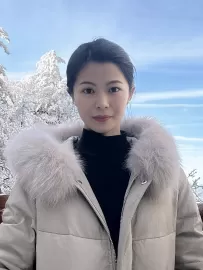 编号2140  32岁，92年出生，女，未婚，身高155cm，高中学历，老家广东省茂名市信宜人，目前在广东省广州市工作，广告设计行业，月收入8500元，择偶要求：28-38岁，身高173cm以上，高中以上文化，广东人，五官端正，工作稳定。