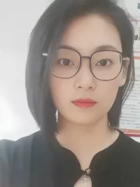 编号2257  38岁，86年出生，女，离异，有一个10岁男孩随我，身高165cm，中专学历，老家河南省商丘市虞城县，目前在广东省中山市南区工作，房地产行业，月收入5000元，择偶要求：39-50岁，身高175cm以上，学历不限。