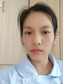 编号40088  35岁，88年出生，女，离异，有两个小孩随对方一儿一女，身高153cm，初中学历，老家湖南省衡阳市，目前在广东深圳工作，工厂上班，月薪5000元，择偶要求：33-40岁，身高158cm以上，学历不限。