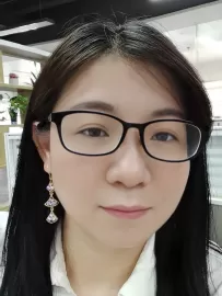 编号20286  42岁，83年出生，女，未婚，身高151cm，中专学历，老家广西贵港市，目前在广州工作，服装行业，月薪8000元，有房，择偶要求：38-45岁，身高165cm以上，高中以上文化。