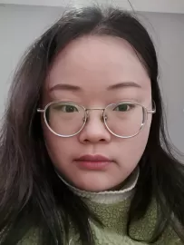 编号60077  28岁，97年出生，女，未婚，身高155cm，大专学历，老家贵州省凯里市，目前在广东省中山市工作，电子厂上班，月收入5000元，择偶要求：25-30岁，身高176cm以上，初中以上学历。