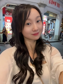 编号2172  29岁，95年出生，女，未婚，身高158cm，高中学历，老家湖南省邵阳市，目前在广东省东莞市工作，化妆品行业，月收入8000元，有车，择偶要求：30-35岁，身高168cm以上，高中以上文化。
