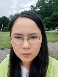 编号80037  34岁，90年出生，女，未婚，身高165cm，大专学历，老家湖北省咸宁市，目前在广东省深圳市工作，电子行业，月收入6000元，择偶要求：35-43岁，身高168cm以上，高中以上学历，有责任心，最好是离异带孩子的。