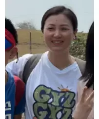 编号40502  44岁，81年出生，女，离异，有一个16岁女孩一个15岁男孩随我，身高161cm，
