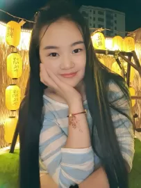 编号2203  31岁，93年出生，女，离异，有一个7岁女孩随我，身高158cm，高中学历，老家贵州省遵义市，目前在广东省惠州市开店，餐饮行业，月收入1万元+，择偶要求：30-38岁，身高168cm以上，高中以上文化。