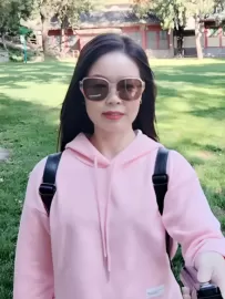 编号20256  37岁，88年出生，女，未婚，身高158cm，本科学历，老家广东省梅州市，目前在深圳工作，会计行业，月薪一万元，择偶要求：35-40岁，身高168cm以上，大专以上文化。