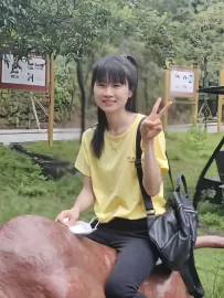 编号2223  40岁，84年出生，女，离异，有一个12岁男孩随对方，身高156cm，高中学历，老家广东省惠州市，目前在广东省东莞市工作，采购行业，月收入5000元，择偶要求：35-46岁，身高172cm以上，高中以上文化。