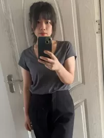 编号40536  37岁，88年出生，女，离异，有一个8岁男孩随我，身高156cm，高中学历，老家江西省南昌市，目前在广东省佛山市工作，建材行业，月收入3000元，择偶要求：35-45岁，身高168cm以上，高中以上文化。