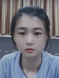 编号40094  30岁，93年出生，女，离异，有个8岁女孩随对方，身高150cm，高中学历，老家江西省赣州市，目前在广东深圳工作，电子行业，月薪6000元，择偶要求：28-35岁，身高165cm以上，高中以上文化，工资8000以上，无不良嗜好，无传染病遗传病，无巨额欠款。