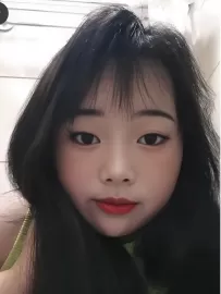 编号20222  22岁，03年出生，女，未婚，身高155cm，中专学历，老家四川人，目前在湖北省武汉市工作，客服，月收入6000元，择偶要求：22-30岁，身高学历不限。