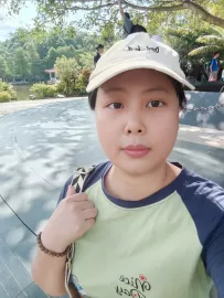 编号2272  38岁，86年出生，女，未婚，身高157cm，初中学历，老家广东省潮汕市，目前在广东省深圳市工作，电商行业，月收入6000元+，择偶要求：34-43岁，身高168cm以上，高中以上文化。