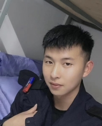 💝出生年月：1996.10  💝生肖:鼠  💝身高(cm):178  💝体重(kg):80  💝工作：公安机动