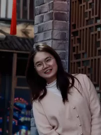 编号2241  31岁，93年出生，女，未婚，身高153cm，大专学历，老家广东省惠州市，目前在广东省广州市工作，外贸行业，月收入1万元，择偶要求：30-35岁，身高170cm以上，大专以上文化。
