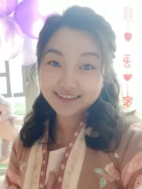 编号20366  29岁，96年出生，女，未婚，身高163cm，本科学历，老家广东省广州人，目前广东省广州市工作，在编教师，月薪8000元，有车，本人胖（照片美颜过），择偶要求：28-35岁，身高173cm以上，本科及以上文化，未来广州定居，（请认真看，很重要，硬性要求）。