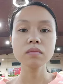 编号40134  29岁，96年出生，女，未婚，身高165cm，初中学历，老家广东省清远市，目前在佛山工作，物流行业，月薪4000元，择偶要求：28-33岁，身高170cm或以上，初中以上文化。