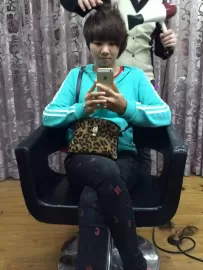编号60099  35岁，89年出生，女，离异未孕，身高168cm，初中学历，老家湖南省耒阳市，