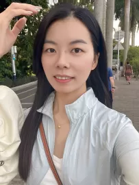 编号2211  35岁，89年出生，女，未婚，身高160cm，本科学历，老家江西省萍乡市，目前在广东省深圳市工作，电子行业，月收入1.5万元，择偶要求：35-45岁，身高170cm，本科以上文化。