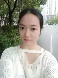编号60037  25岁，00年出生，女，未婚，身高160cm，高中学历，老家湖南省娄底市，目前在广东省广州市工作，瑜伽老师，月收入1万元，择偶要求：身高168以上，高中以上学历，有一定经济基础。