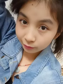 编号40226  24岁，99年出生，女，未婚，身高150cm，初中学历，老家广西省桂林市，目前在广东省惠州工作，厂里上班，月薪6000元，择偶要求：25-30岁，身高170cm以上，高中以上文化。