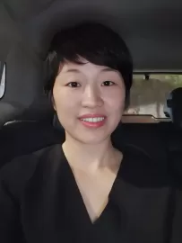 编号20517  44岁，81年出生，女，离异，有一个21岁男孩和一个18岁女孩，和对方共同抚养，身高163cm，大专学历，老家江西省抚州市，目前在广东省东莞市上班，五金加工行业，月收入6000元左右，
