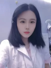 编号2106  40岁，84年出生，女，未婚，身高155cm，初中学历，老家重庆人，目前在广东省深圳市工作，美容行业，月收入5000元，择偶要求：35-40岁，身高168cm以上，高中以上文化。