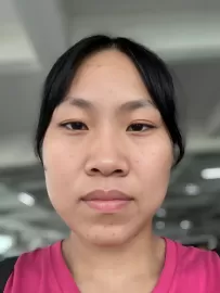 编号2042  34岁，90年出生，女，离异，有一个3岁女孩随我，身高163cm，小学学历，老家湖南省永州市，目前在广东省广州市工作，餐饮行业，月收入3000元，择偶要求：35-40岁，身高学历不限，对我好就可以。