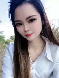 编号2078  35岁，89年出生，女，离异，有一个10岁女孩随我，身高160cm，大专学历，老家四川省广元市，目前在广东省惠州市工作，制造行业，月收入5000元，择偶要求：36-42岁，身高170cm以上，高中以上文化。